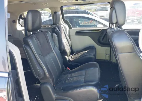 2011 Chrysler Town & Country Limited from USA, damaged, VIN 2A4RR6DG6BR630437